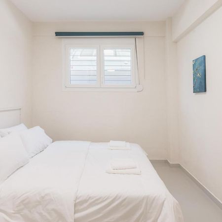 אתונה Fully Renovated Luxurious Semi-Basement Studio מראה חיצוני תמונה