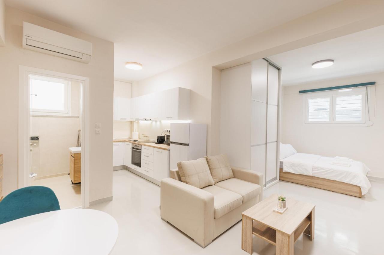 אתונה Fully Renovated Luxurious Semi-Basement Studio מראה חיצוני תמונה